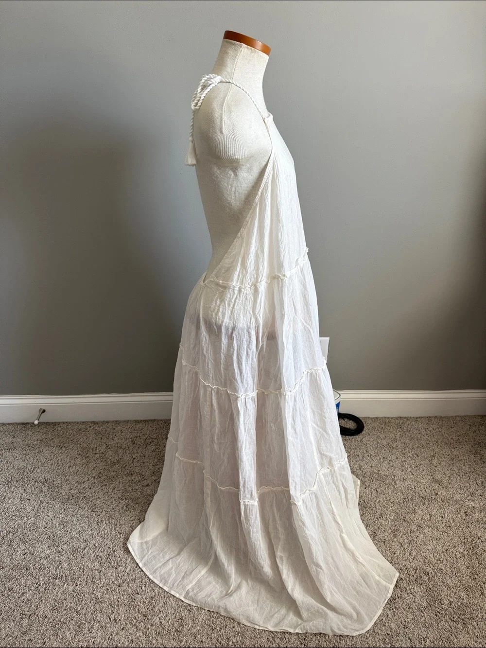Abercrombie & Fitch elegant halter